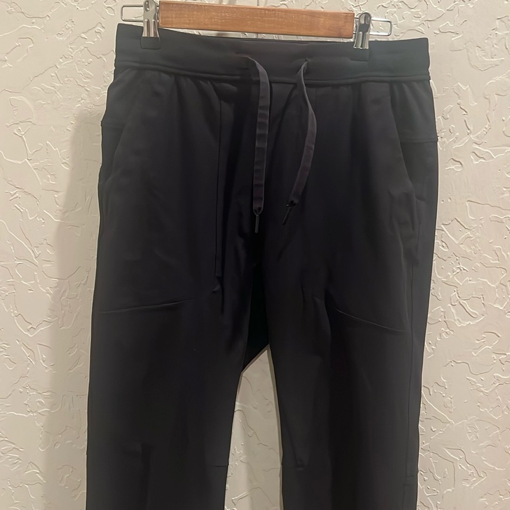 Lululemon joggers. Small